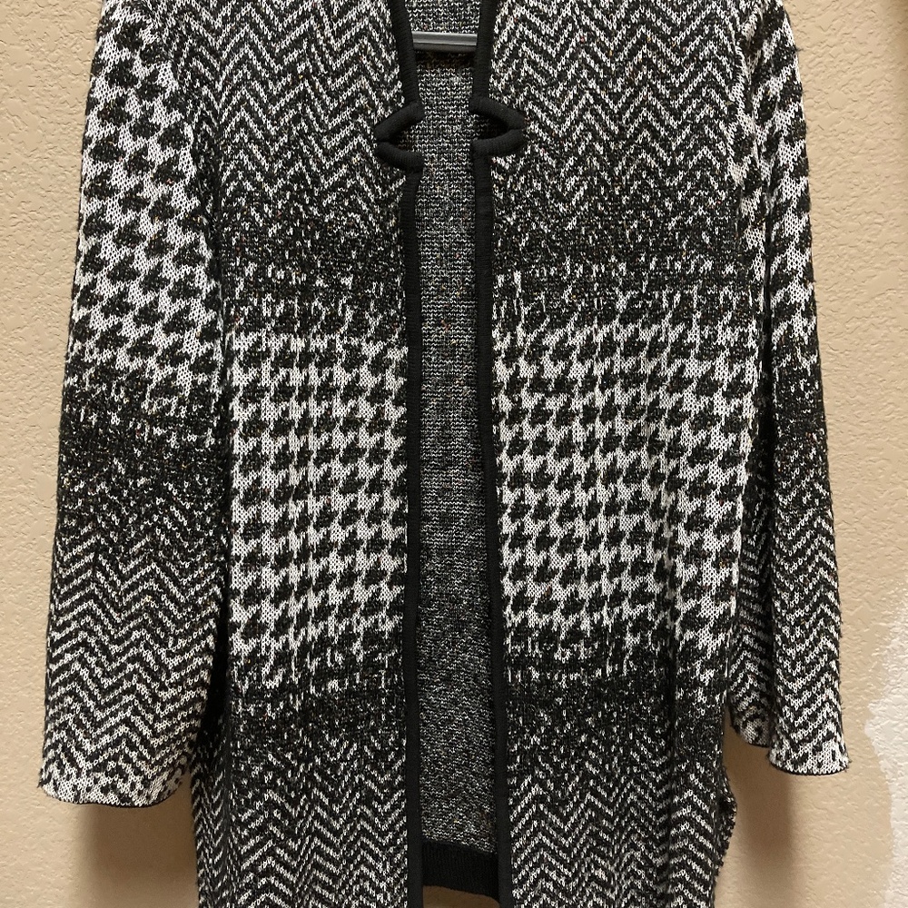 Ming Wang. Sweater jacket. XL